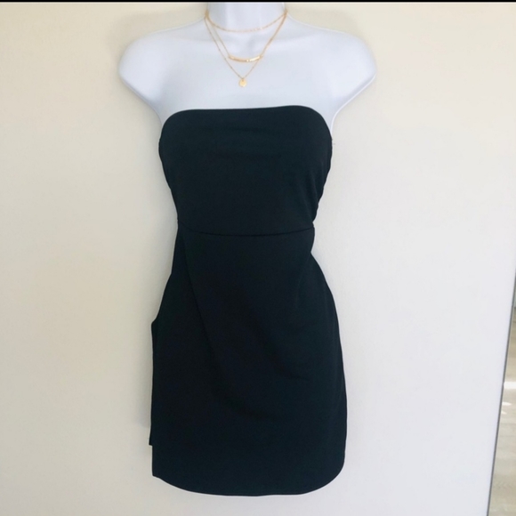 Pretty Little thing Sexy Bodycon Dress - Picture 4 of 5